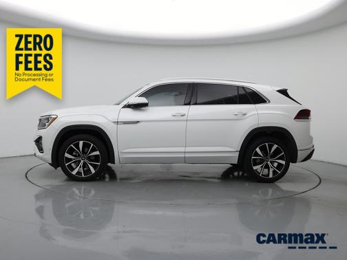 White 2024 Volkswagen Atlas Cross Sport SEL Premium R-Line