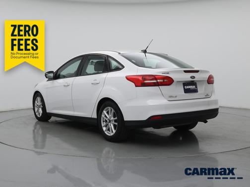 White 2015 Ford Focus SE