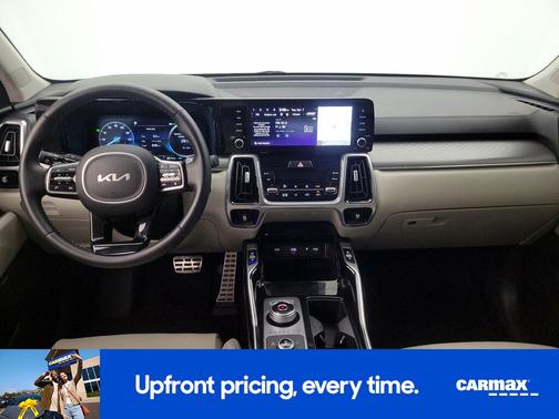 Silver 2023 Kia Sorento Hybrid SX Prestige