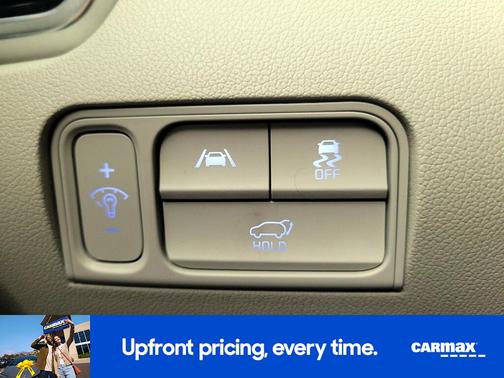 Silver 2023 Kia Sorento Hybrid SX Prestige