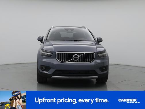 Gray 2020 Volvo XC40 T4 Inscription