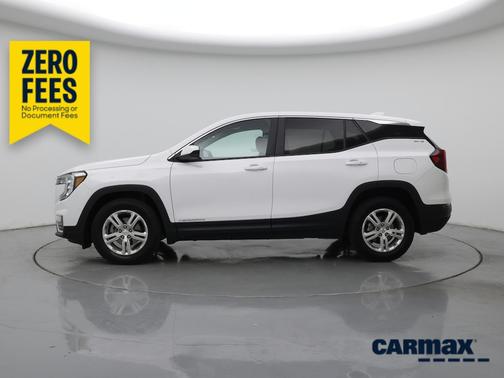 White 2024 GMC Terrain SLE