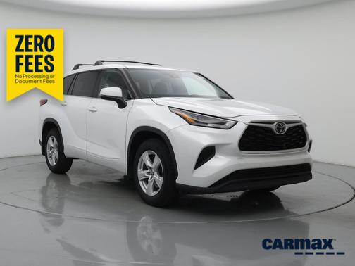 White 2022 Toyota Highlander L
