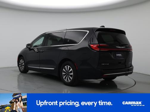 Black 2023 Chrysler Pacifica Hybrid Limited