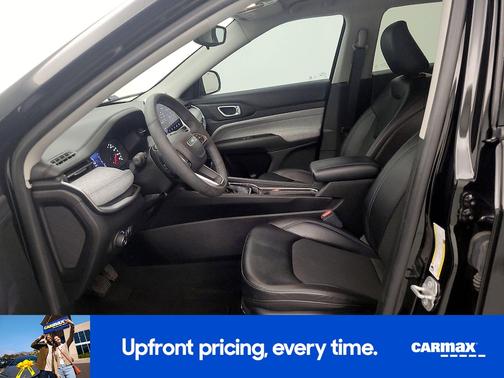 Black 2022 Jeep Compass Latitude