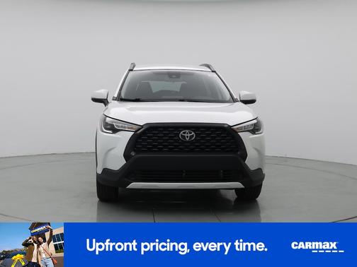White 2022 Toyota Corolla Cross LE