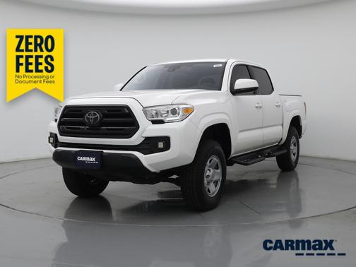 White 2018 Toyota Tacoma SR