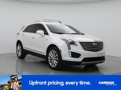 White 2018 Cadillac XT5 Platinum