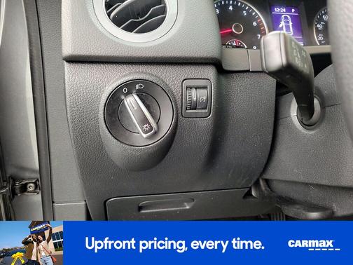 Gray 2017 Volkswagen Tiguan Limited