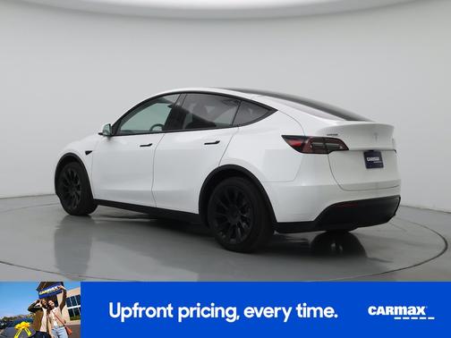 White 2024 Tesla Model Y Long Range