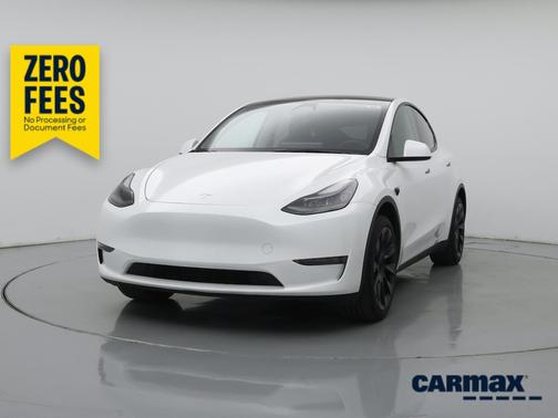 White 2024 Tesla Model Y Long Range