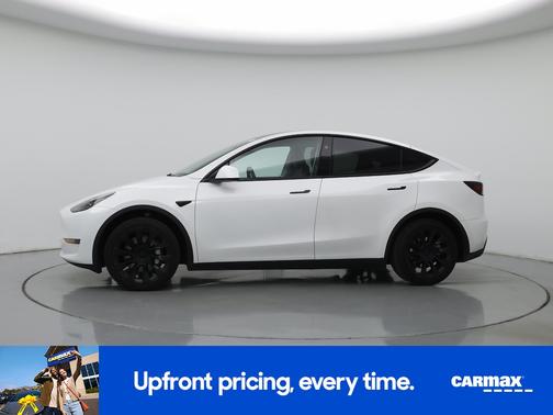 White 2024 Tesla Model Y Long Range
