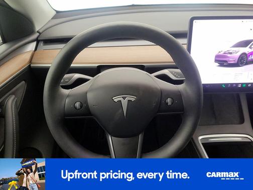 White 2024 Tesla Model Y Long Range