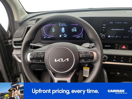 Silver 2025 Kia Sportage LX