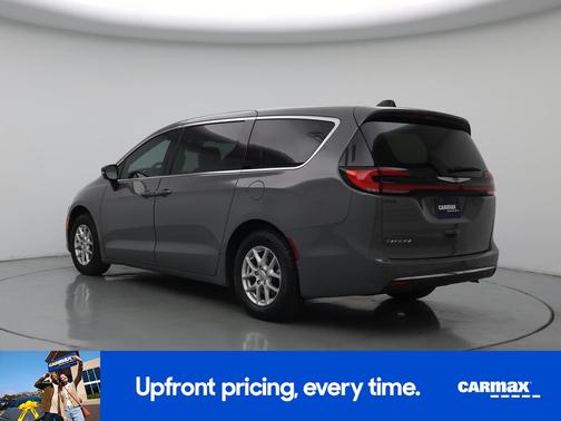 Gray 2025 Chrysler Pacifica Select