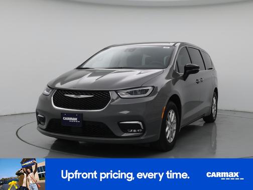 Gray 2025 Chrysler Pacifica Select