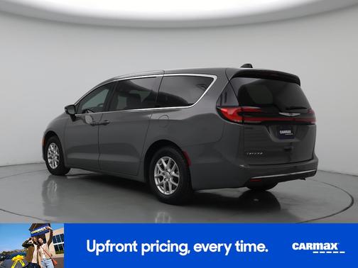 Gray 2025 Chrysler Pacifica Select