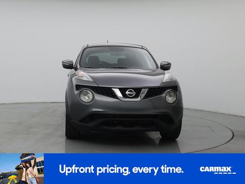 Gray 2015 Nissan Juke SV