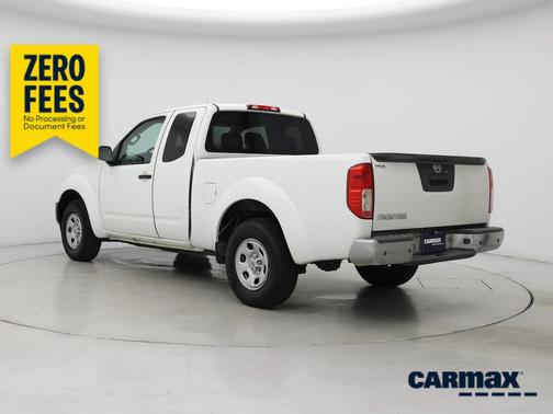 White 2016 Nissan Frontier S