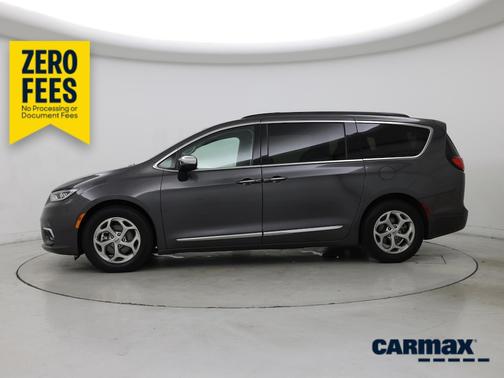 Gray 2023 Chrysler Pacifica Limited