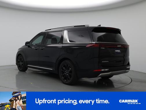 2023 Kia Carnival SX