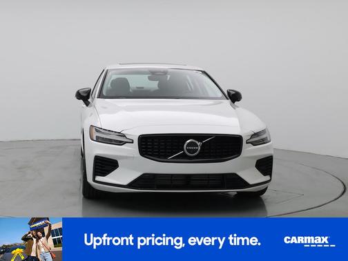 2023 Volvo S60 Recharge Plug-In Hybrid T8 Plus Dark Theme