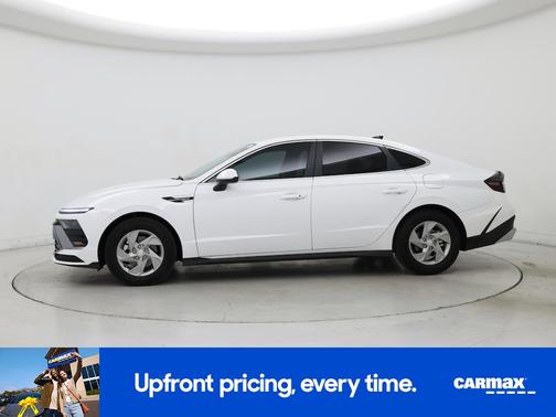 White 2025 Hyundai SONATA SE