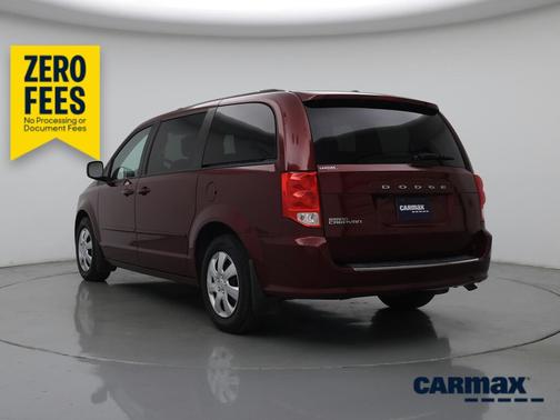 Red 2017 Dodge Grand Caravan SE
