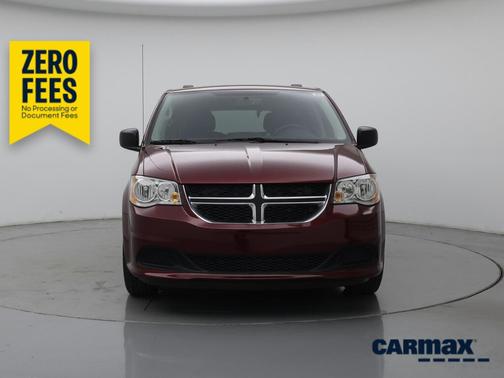 Red 2017 Dodge Grand Caravan SE