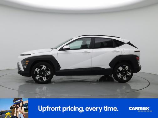 White 2024 Hyundai KONA SEL