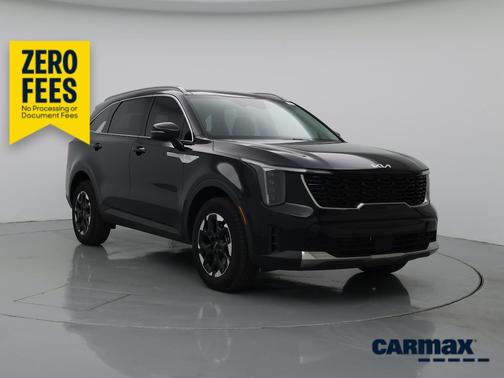 Black 2024 Kia Sorento S
