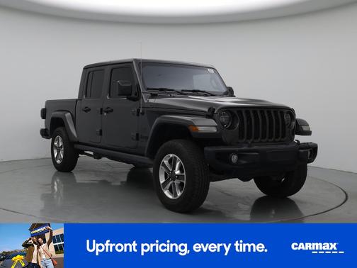 Gray 2021 Jeep Gladiator Freedom
