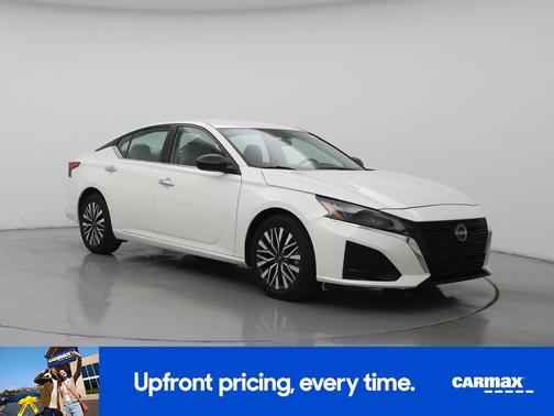 White 2025 Nissan Altima SV