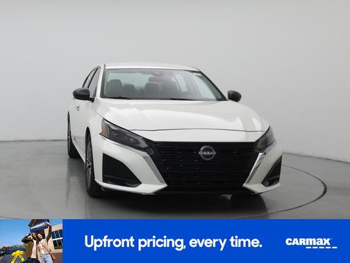 White 2025 Nissan Altima SV
