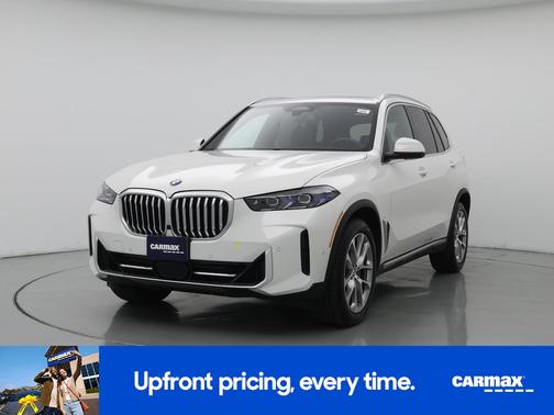 White 2024 BMW X5 xDrive40i