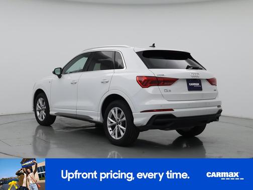 White 2024 Audi Q3 Premium