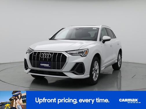 White 2024 Audi Q3 Premium