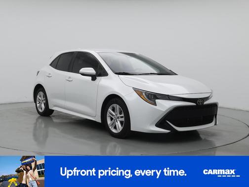 White 2022 Toyota Corolla Hatchback SE
