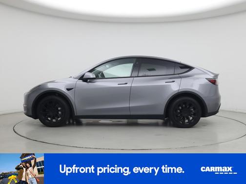 Silver 2024 Tesla Model Y Long Range
