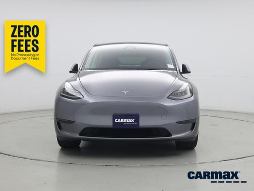 Silver 2024 Tesla Model Y Long Range