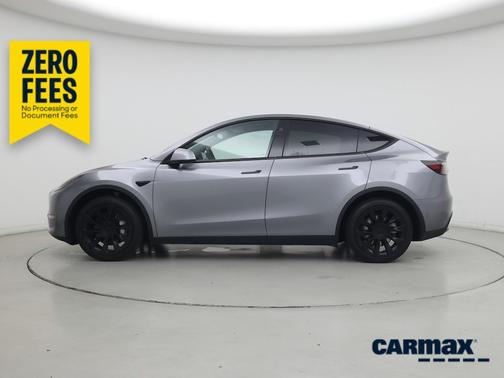 Silver 2024 Tesla Model Y Long Range