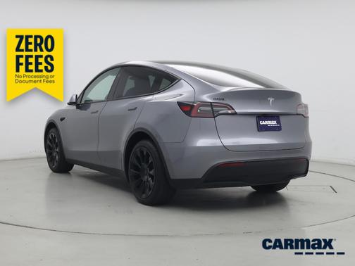 Silver 2024 Tesla Model Y Long Range