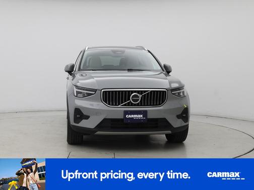 2024 Volvo XC40 B5 Plus Bright Theme