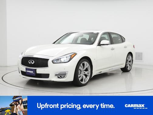 2017 INFINITI Q70 L