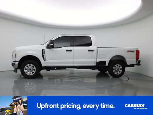 White 2024 Ford F-250 XLT