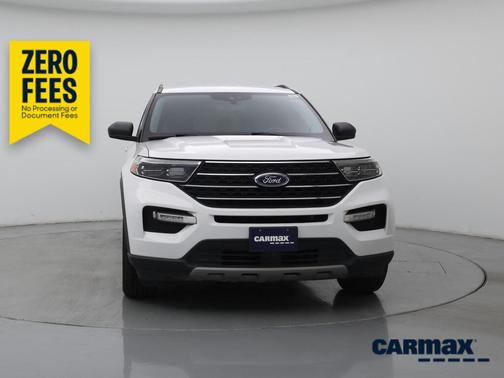 White 2021 Ford Explorer XLT