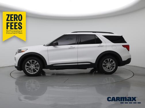 White 2021 Ford Explorer XLT
