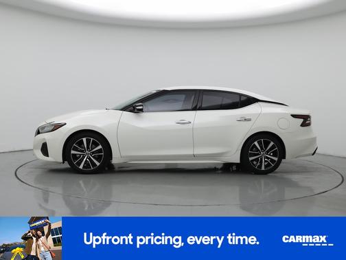 White 2022 Nissan Maxima SV