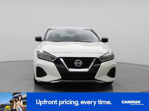 White 2022 Nissan Maxima SV