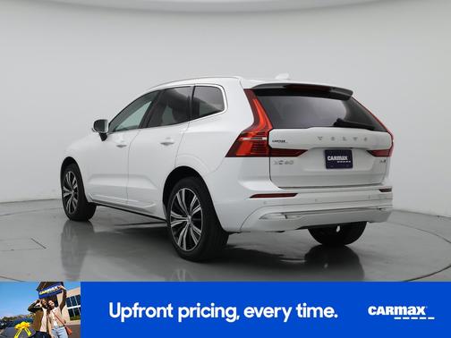 White 2022 Volvo XC60 B5 Inscription